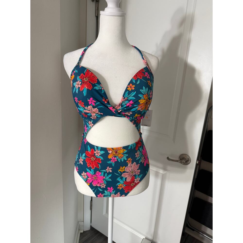 NWT Shore Floral Monokini 34DD